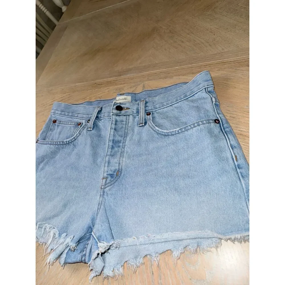 Madewell Relaxed Denim raw hem Shorts in Cedarcroft Wash size 29 - Picture 4 of 8